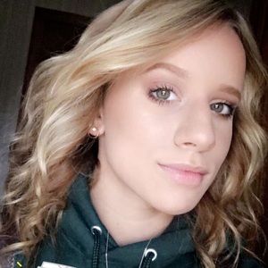 Meet your Posher, Paige